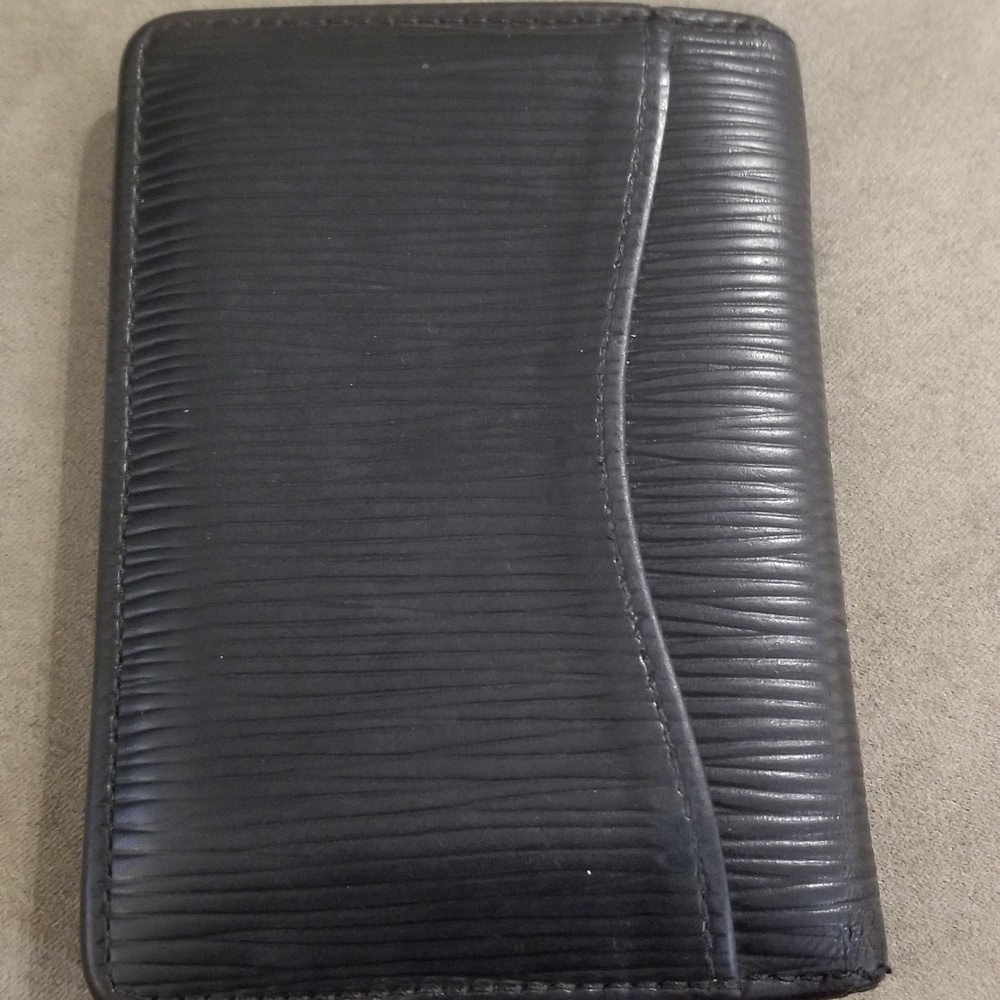 Auth Louis Vuitton gray epi leather card holder